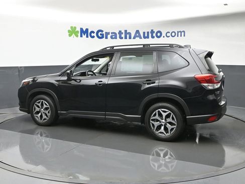 Used 2023 Subaru Forester Premium AWD/4WD image 24
