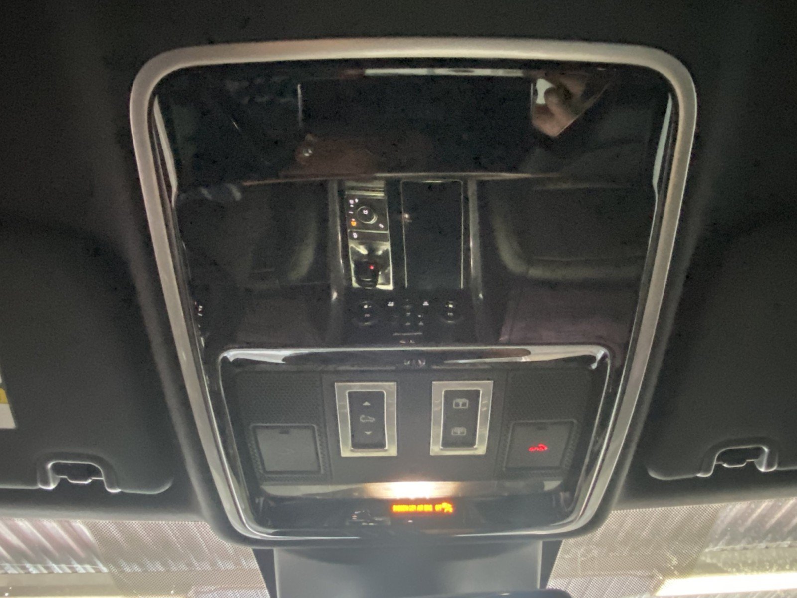 Used 2019 Land Rover Range Rover Sport HSE AWD/4WD image 27