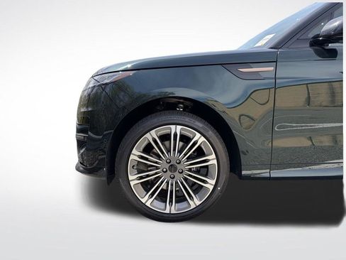 New 2026 Land Rover Range Rover Sport Dynamic SE AWD/4WD image 9