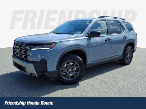 New 2026 Honda Pilot TrailSport image 1