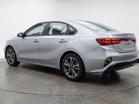 Used 2024 Kia Forte LXS image 6