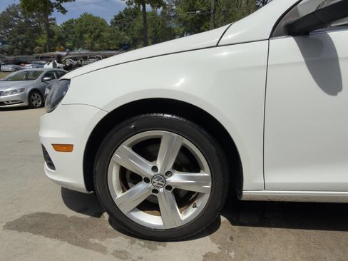 Used 2012 Volkswagen Eos Lux image 23