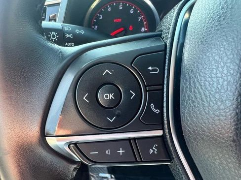 Used 2019 Toyota Camry XSE image 19