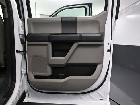 Used 2022 Ford F250 XL w/ Power Equipment Group image 42