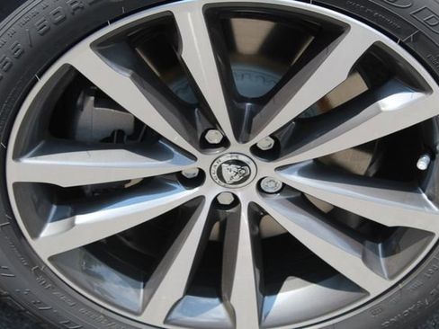 New 2026 Jaguar F-PACE R-Dynamic S image 8