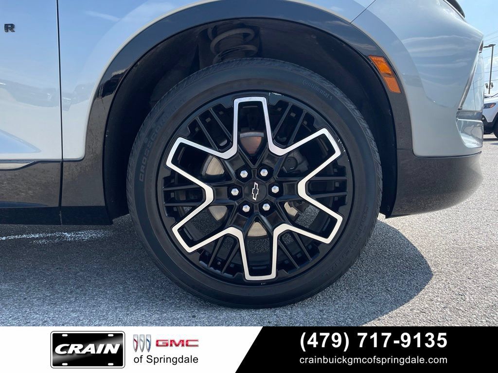 Used 2024 Chevrolet Blazer RS w/ Driver Confidence II Package FWD image 31