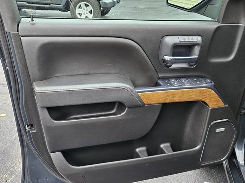 Used 2018 Chevrolet Silverado 1500 LTZ w/ Sport Package image 10