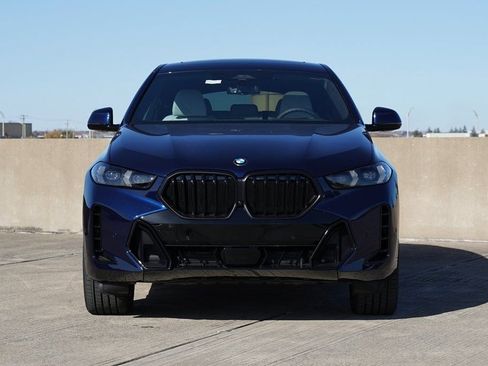 Used 2026 BMW X6 xDrive40i w/ Climate Comfort Package AWD/4WD image 2