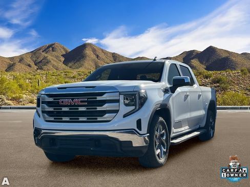 Used 2023 GMC Sierra 1500 SLE w/ X31 Off-Road Package AWD/4WD image 2