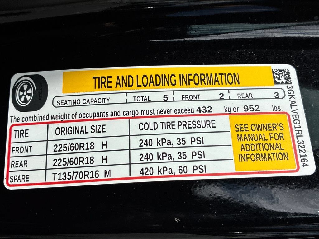 Used 2024 GMC Terrain SLT AWD/4WD image 42