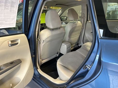 Used 2010 Subaru Impreza 2.5i Premium image 23
