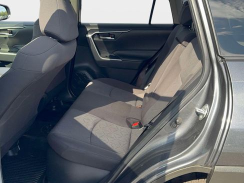 Certified 2022 Toyota RAV4 XLE w/ Convenience Package AWD/4WD image 15