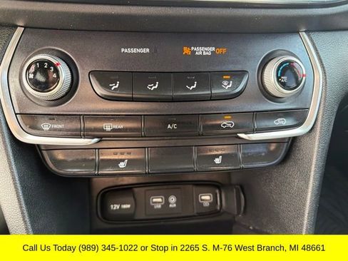 Used 2019 Hyundai Santa Fe SEL AWD/4WD image 22
