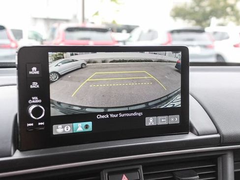 Used 2024 Honda Pilot Elite image 32