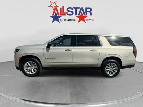 Used 2023 Chevrolet Suburban Premier w/ Advanced Technology Package AWD/4WD image 4