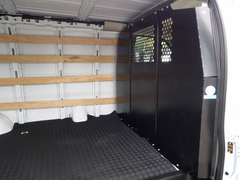 Used 2024 GMC Savana 2500 w/ Driver Convenience Package image 27