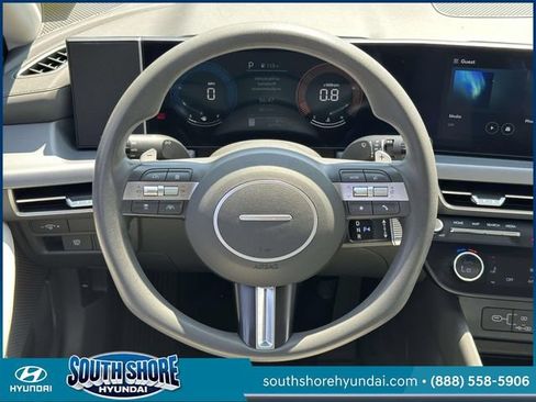 Certified 2024 Hyundai Sonata SEL FWD image 17