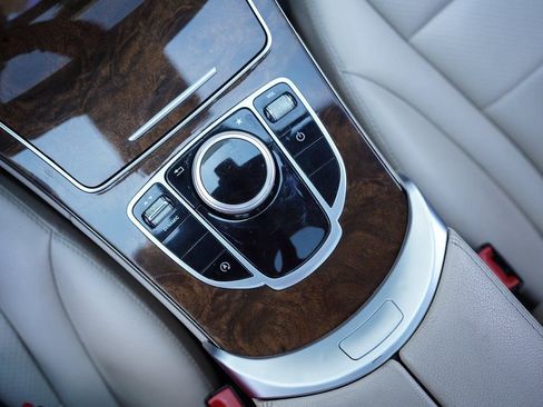 Used 2017 Mercedes-Benz C 300 Sedan image 33