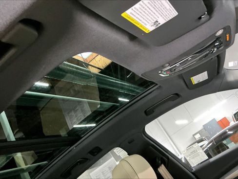 Used 2025 Audi Q5 2.0T Premium w/ Convenience Plus Package image 25