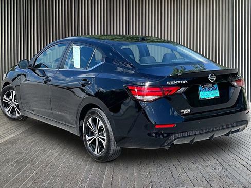 Used 2023 Nissan Sentra SV FWD image 3