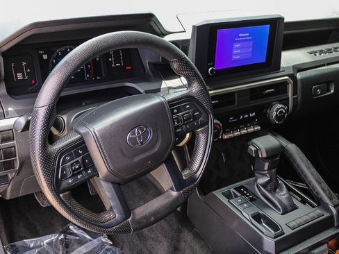 Used 2025 Toyota Tacoma SR RWD image 15