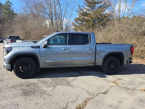 Used 2025 GMC Sierra 1500 Elevation image 2