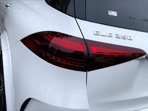 New 2026 Mercedes-Benz GLE 350 4MATIC image 18