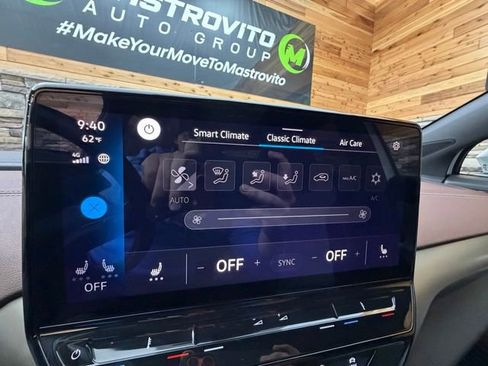Used 2023 Volkswagen ID.4 Pro RWD image 25