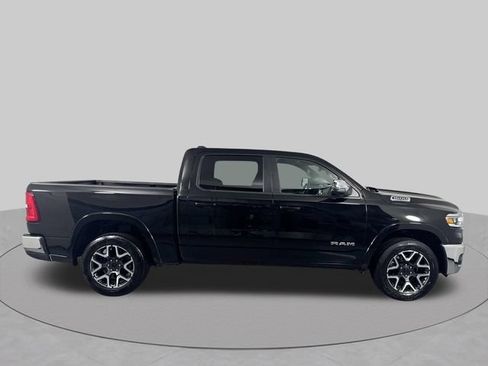 Used 2025 RAM 1500 Laramie AWD/4WD image 35