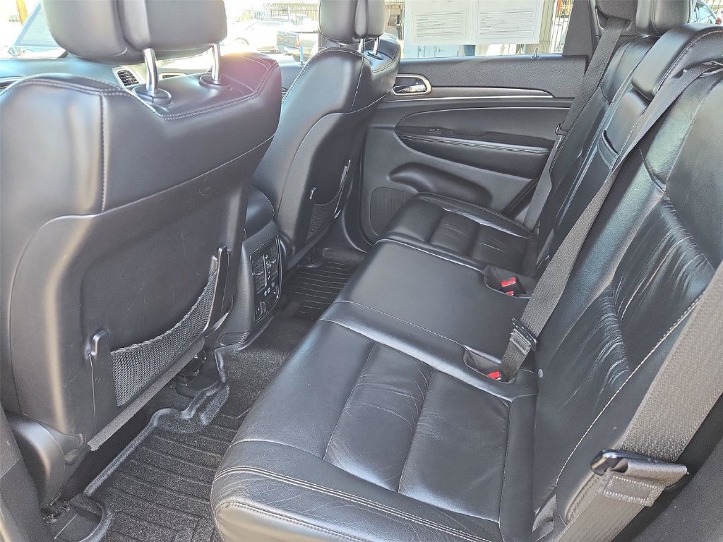 Used 2015 Jeep Grand Cherokee Limited w/ Trailer Tow Group IV AWD/4WD image 16
