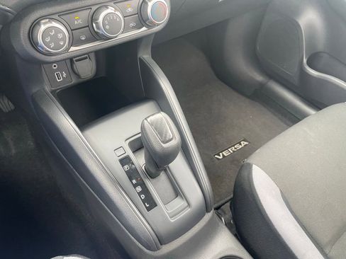Used 2025 Nissan Versa S FWD image 16