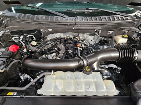 Used 2023 Ford Expedition Max XLT image 19