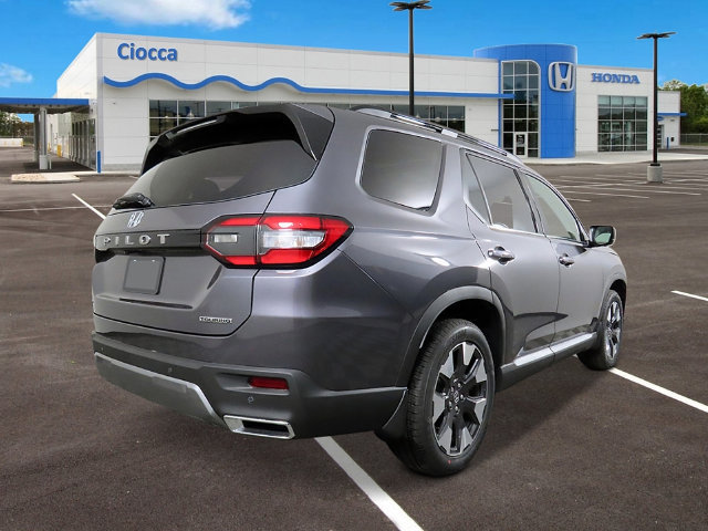 New 2026 Honda Pilot Touring image 5