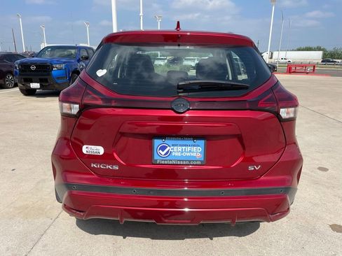 Certified 2024 Nissan Kicks SV FWD image 3