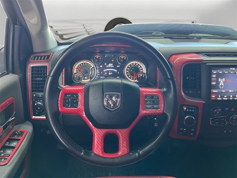 Used 2019 RAM 1500 Big Horn image 12