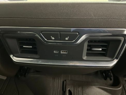 Used 2026 GMC Sierra 1500 Denali w/ Technology Package AWD/4WD image 19