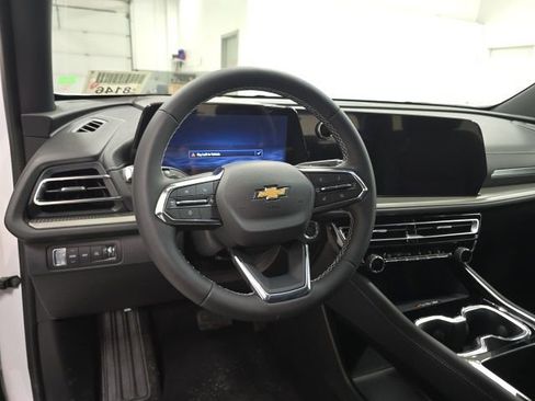 New 2026 Chevrolet Traverse LT image 10