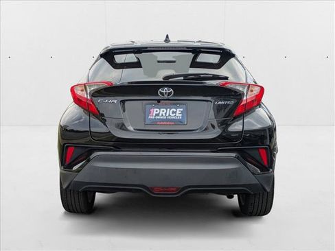 Used 2022 Toyota C-HR Limited image 6