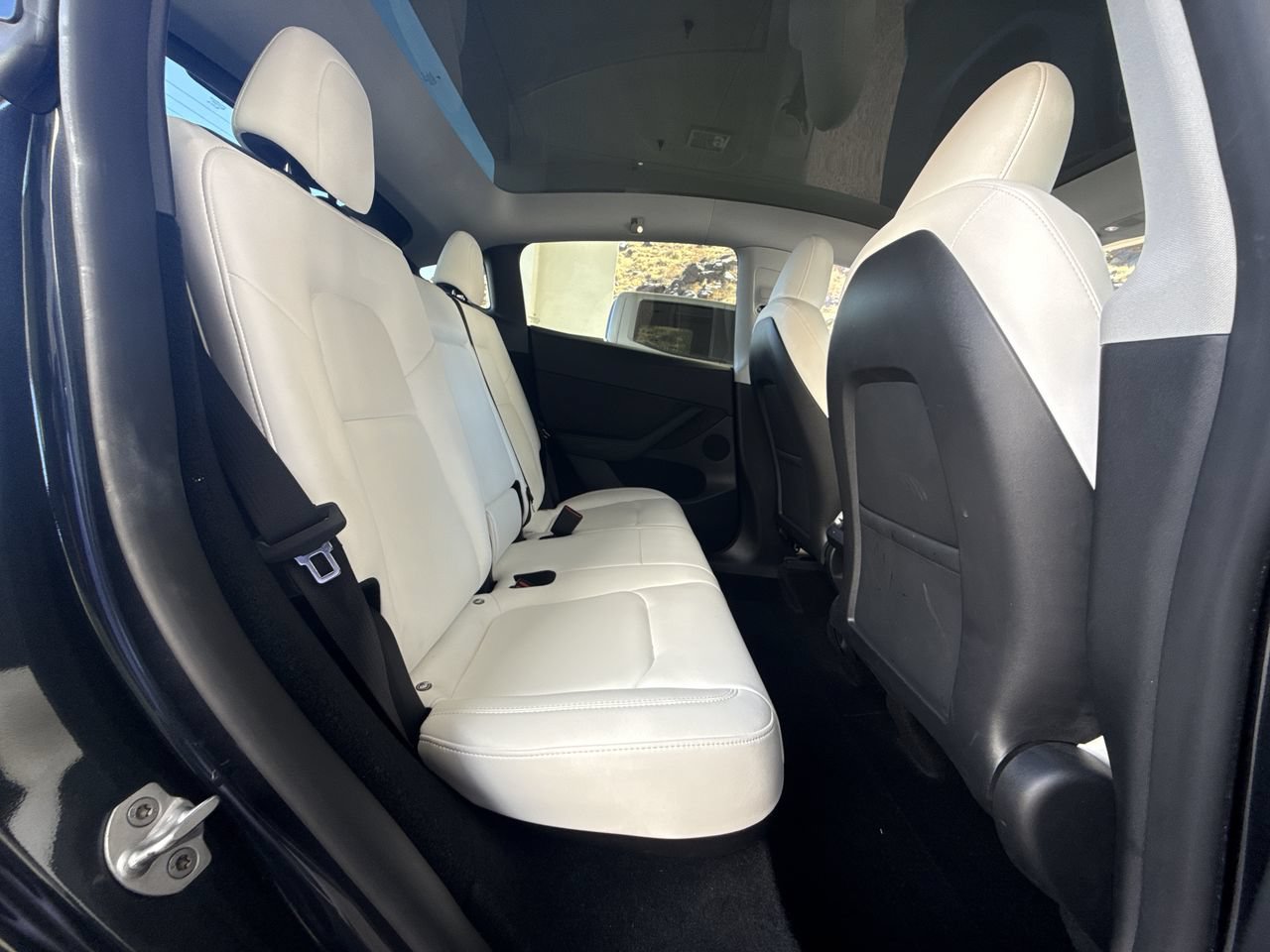 Used 2024 Tesla Model Y Performance AWD/4WD image 27