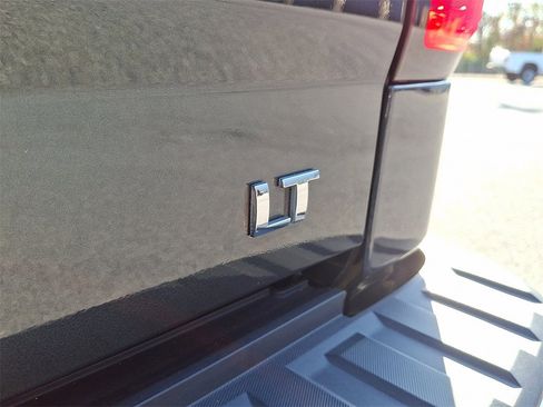 Used 2018 Chevrolet Silverado 1500 LT w/ All Star Edition image 30