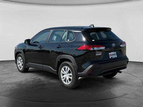 Used 2023 Toyota Corolla Cross L AWD/4WD image 7