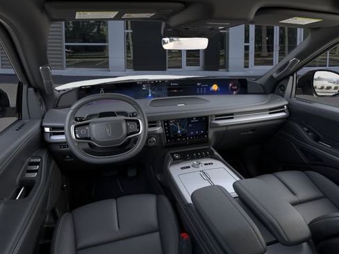 New 2026 Lincoln Navigator L Reserve AWD/4WD image 9