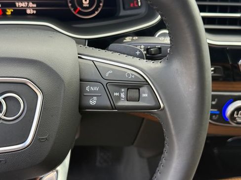 Used 2017 Audi Q7 3.0T Prestige AWD/4WD image 17