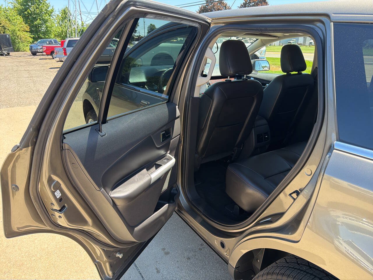 Used 2012 Ford Edge Limited AWD/4WD image 12