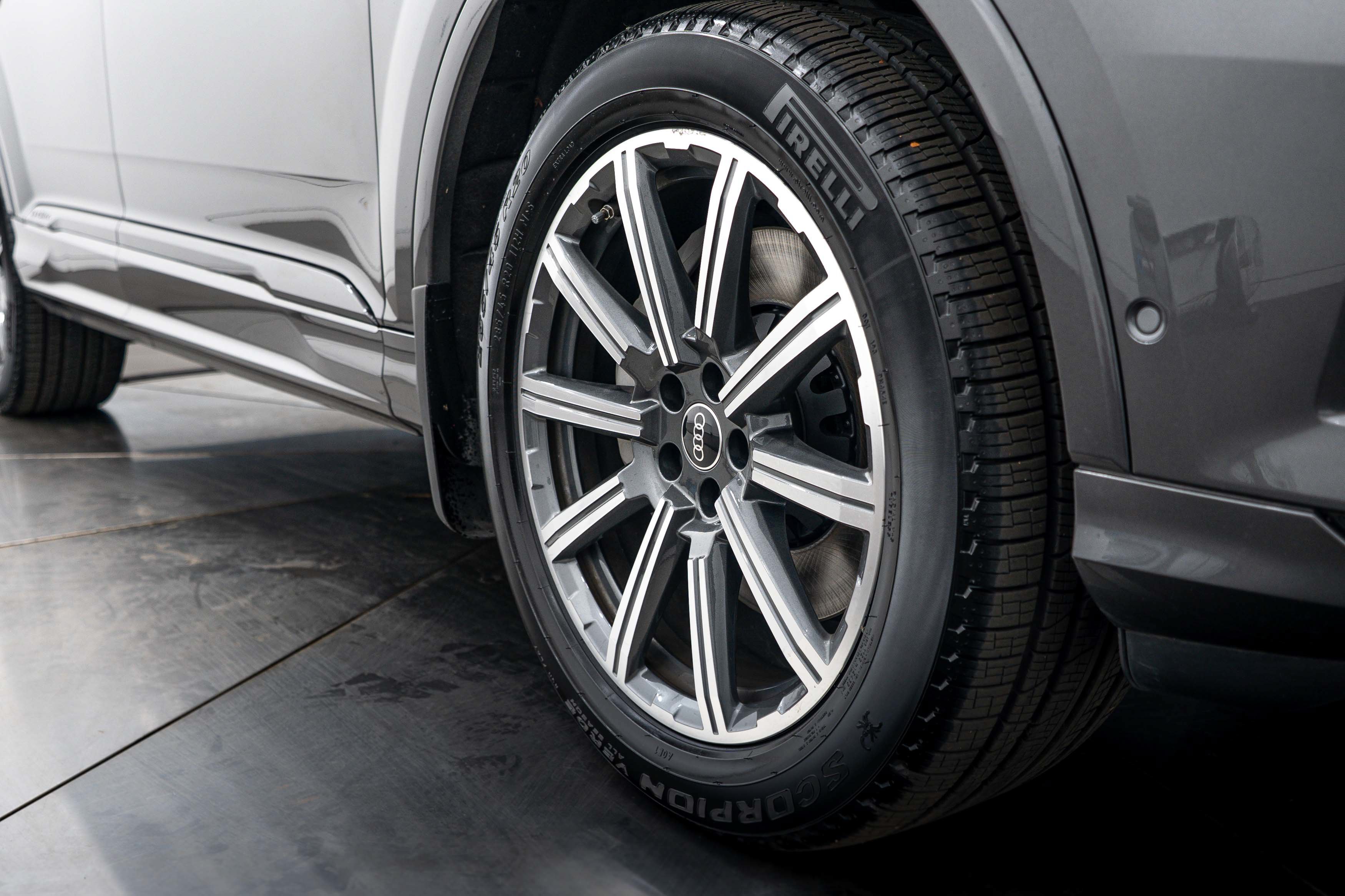 Used 2022 Audi Q7 2.0T Premium Plus AWD/4WD image 23