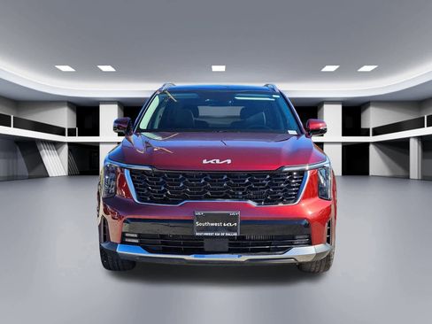 Certified 2024 Kia Sorento EX w/ Panoramic Sunroof Package image 9