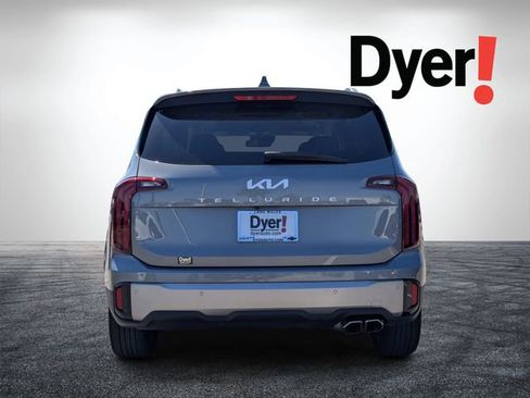 Certified 2025 Kia Telluride S FWD image 5
