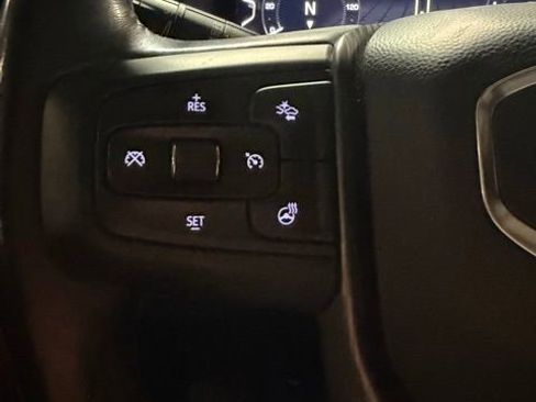 Used 2023 GMC Yukon Denali Ultimate AWD/4WD image 16