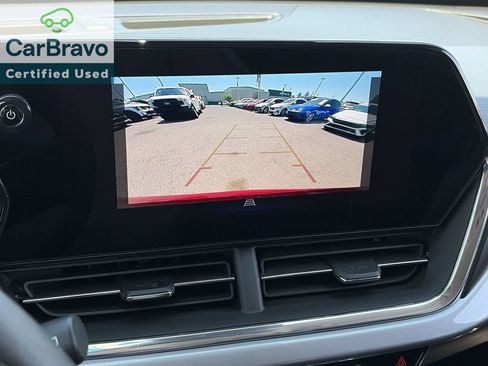 Certified 2025 Chevrolet Trax LT w/ Sunroof Package FWD image 25