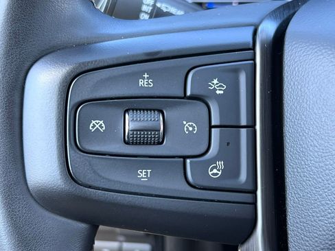 Used 2023 GMC Yukon XL AT4 w/ AT4 Premium Plus Package AWD/4WD image 24